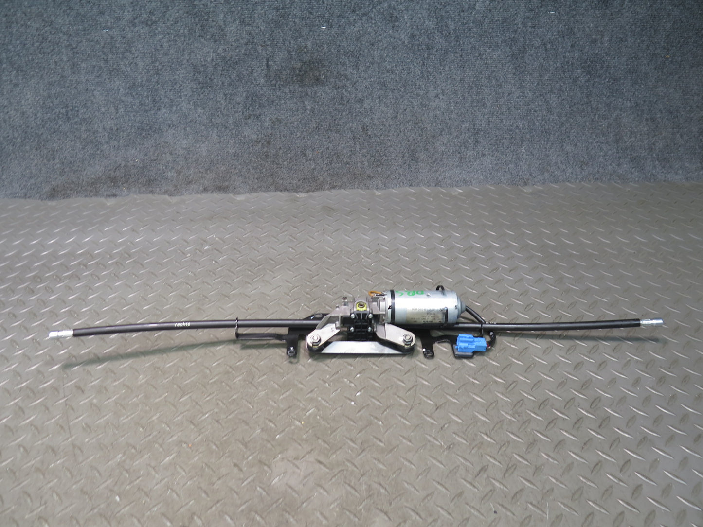 2006-2010 BMW E64 M6 Convertible TOP Roof Lock Latch Drive Motor