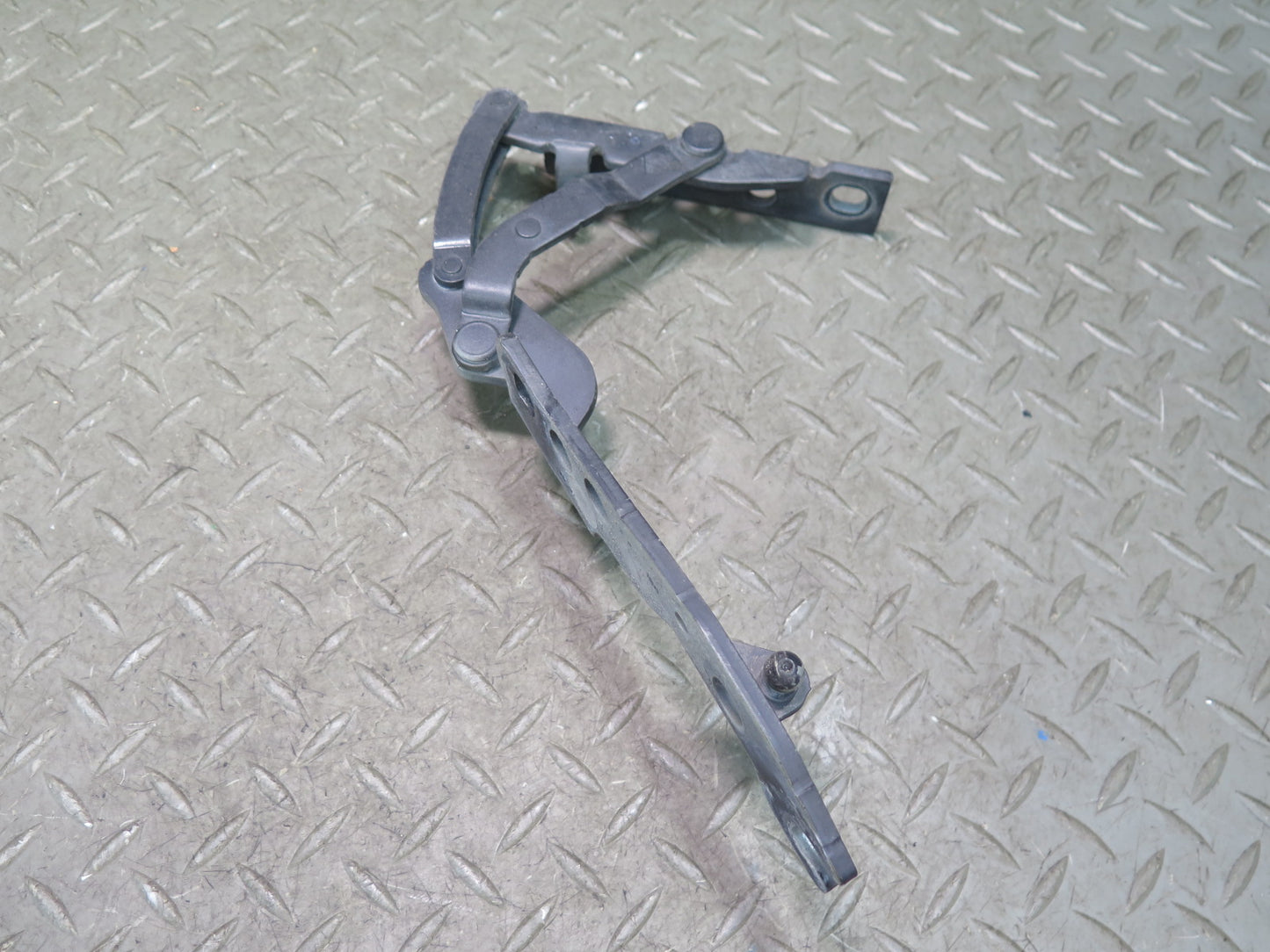 2006-2010 BMW E64 E63 M6 Front Left & Right Hood Hinge Set of 2