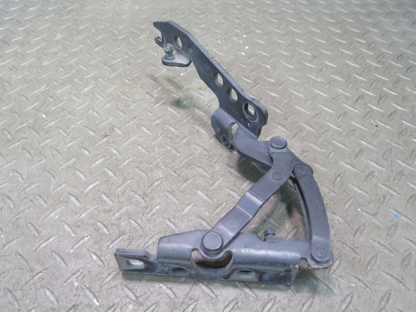 2006-2010 BMW E64 E63 M6 Front Left & Right Hood Hinge Set of 2