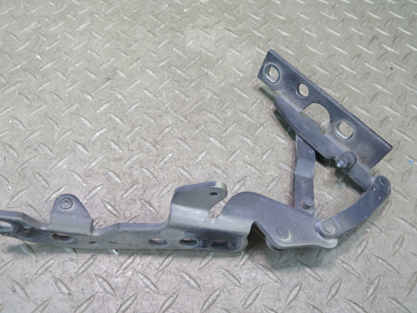 2006-2010 BMW E64 E63 M6 Front Left & Right Hood Hinge Set of 2