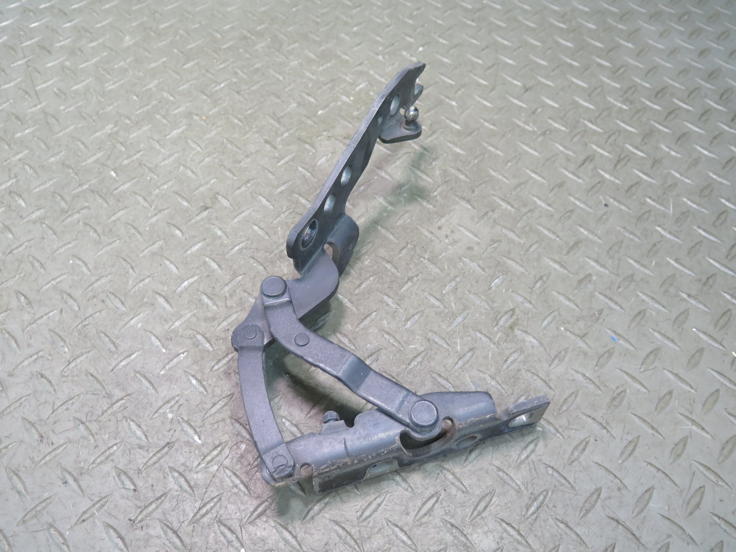 2006-2010 BMW E64 E63 M6 Front Left & Right Hood Hinge Set of 2
