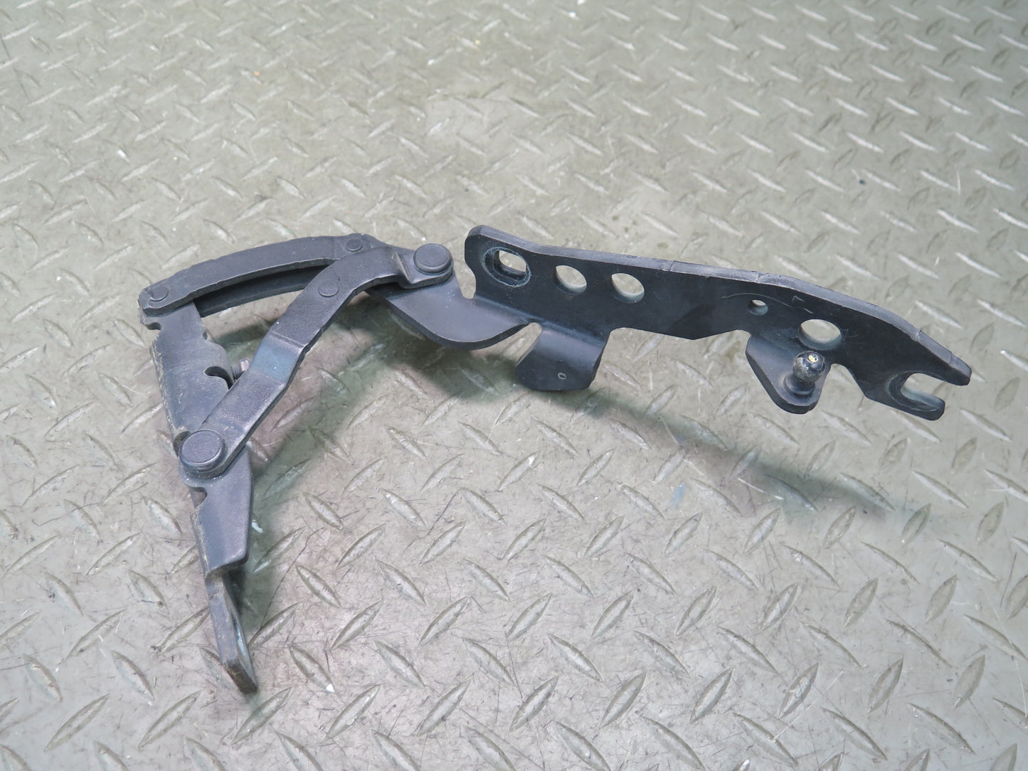 2006-2010 BMW E64 E63 M6 Front Left & Right Hood Hinge Set of 2