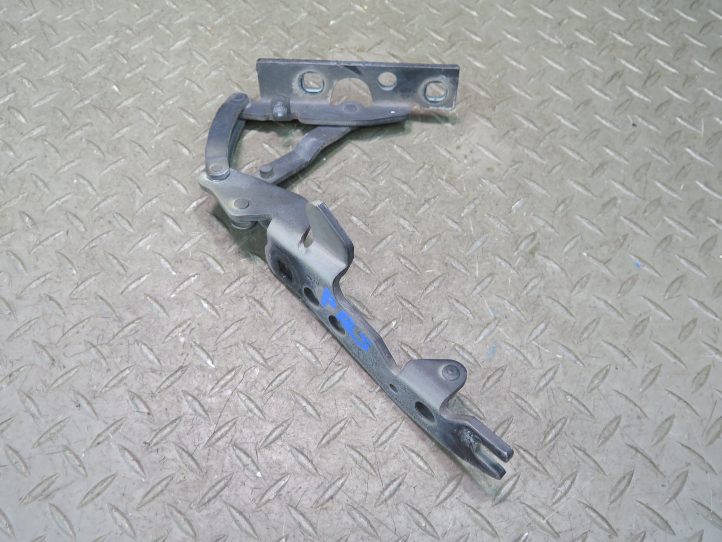 2006-2010 BMW E64 E63 M6 Front Left & Right Hood Hinge Set of 2
