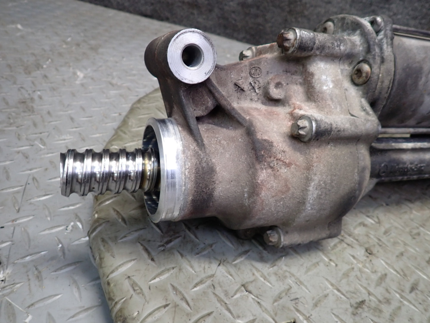 13-20 Mercedes R231 SL550 Power Steering Rack & Pinion OEM