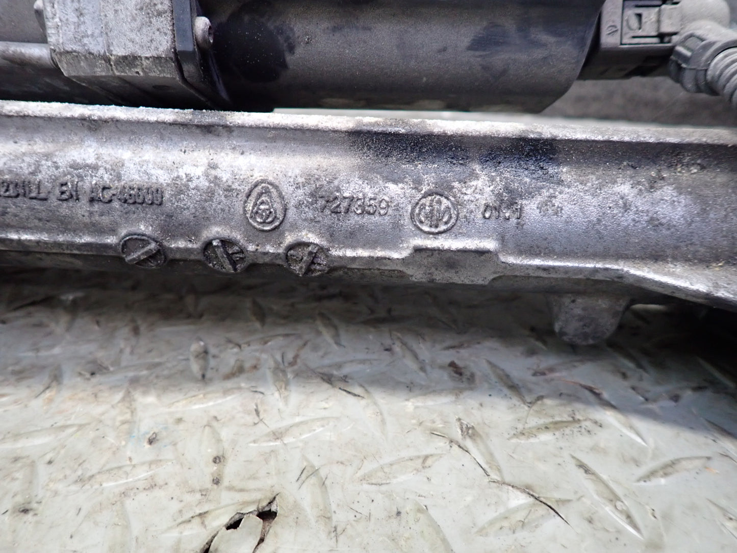 13-20 Mercedes R231 SL550 Power Steering Rack & Pinion OEM