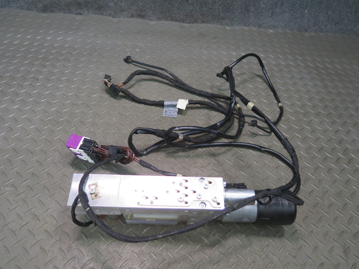 2004-2010 BMW E64 M6 Convertible TOP Roof Motor Hydraulic Pump W/ Wire