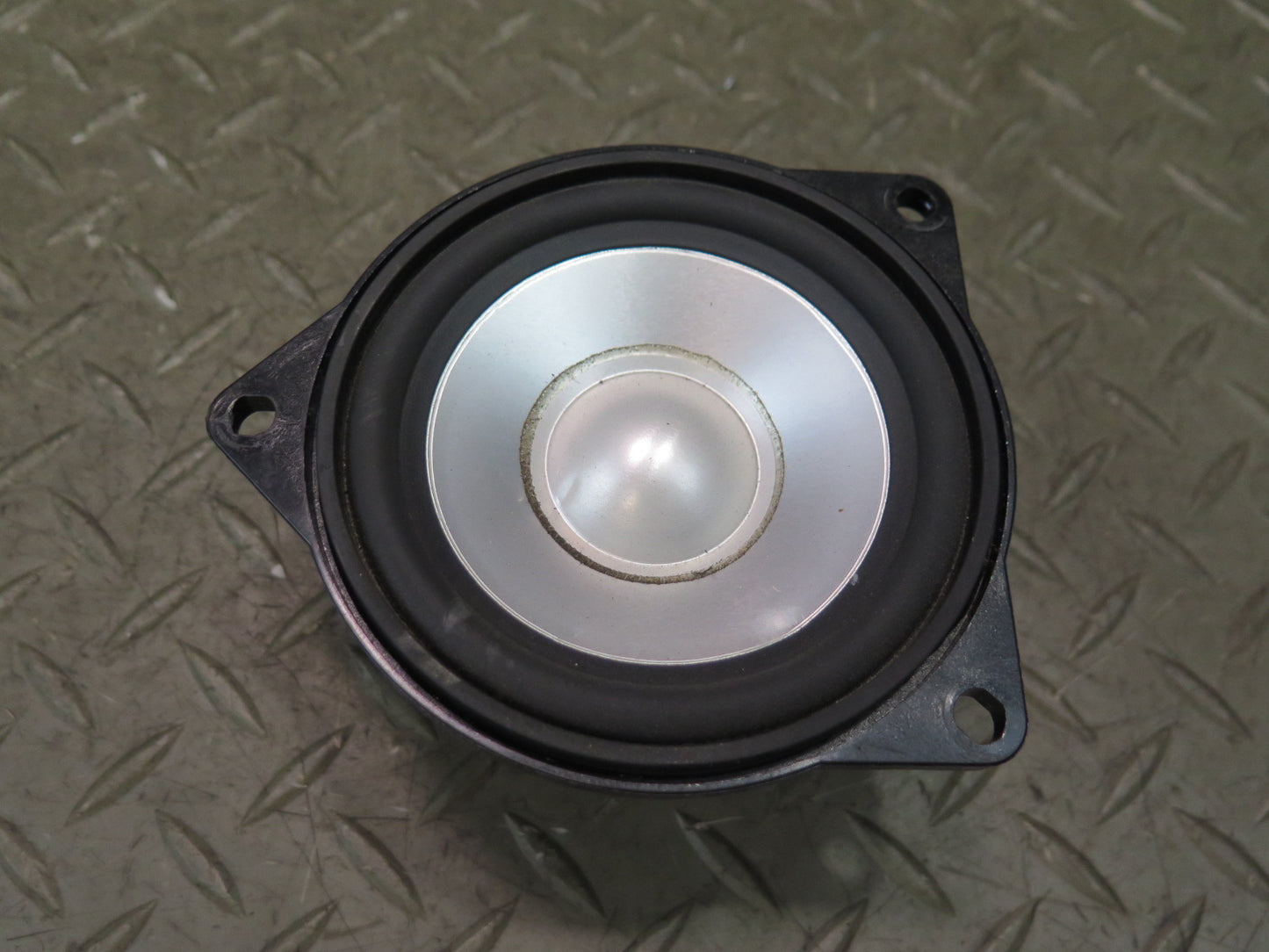 2006-2010 BMW E64 E63 M6 TOP Hi-fi MID Range Audio Speaker 6930903