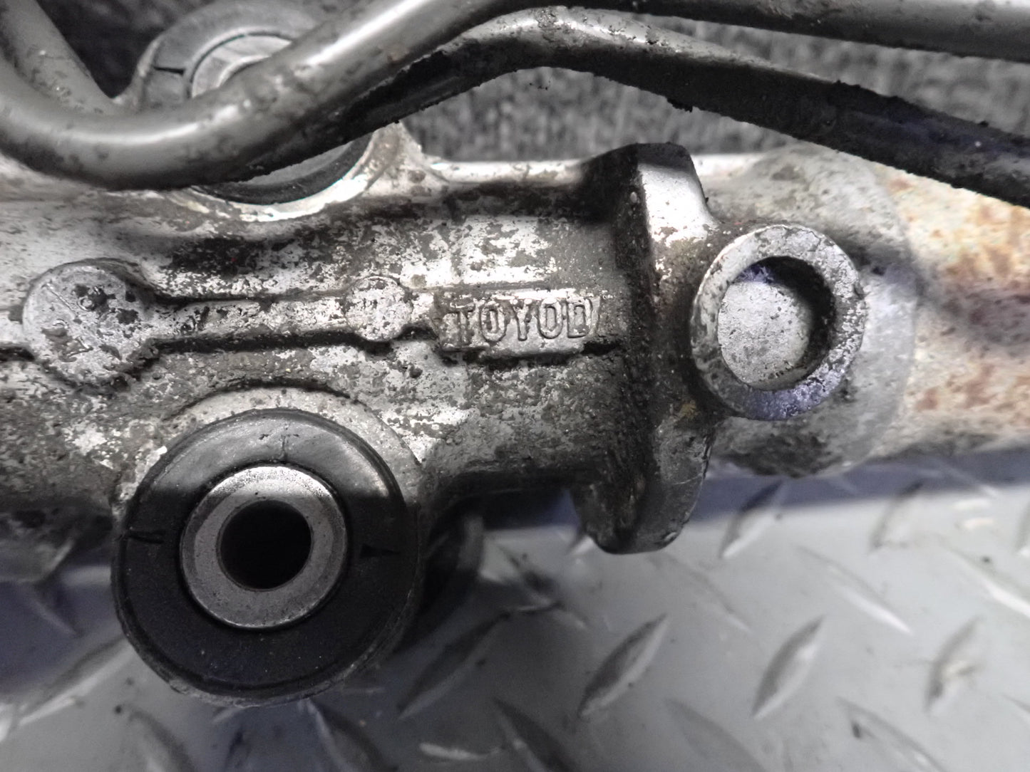 02-05 Lexus JCE10L IS300 Power Steering Rack & Pinion 130K Miles OEM
