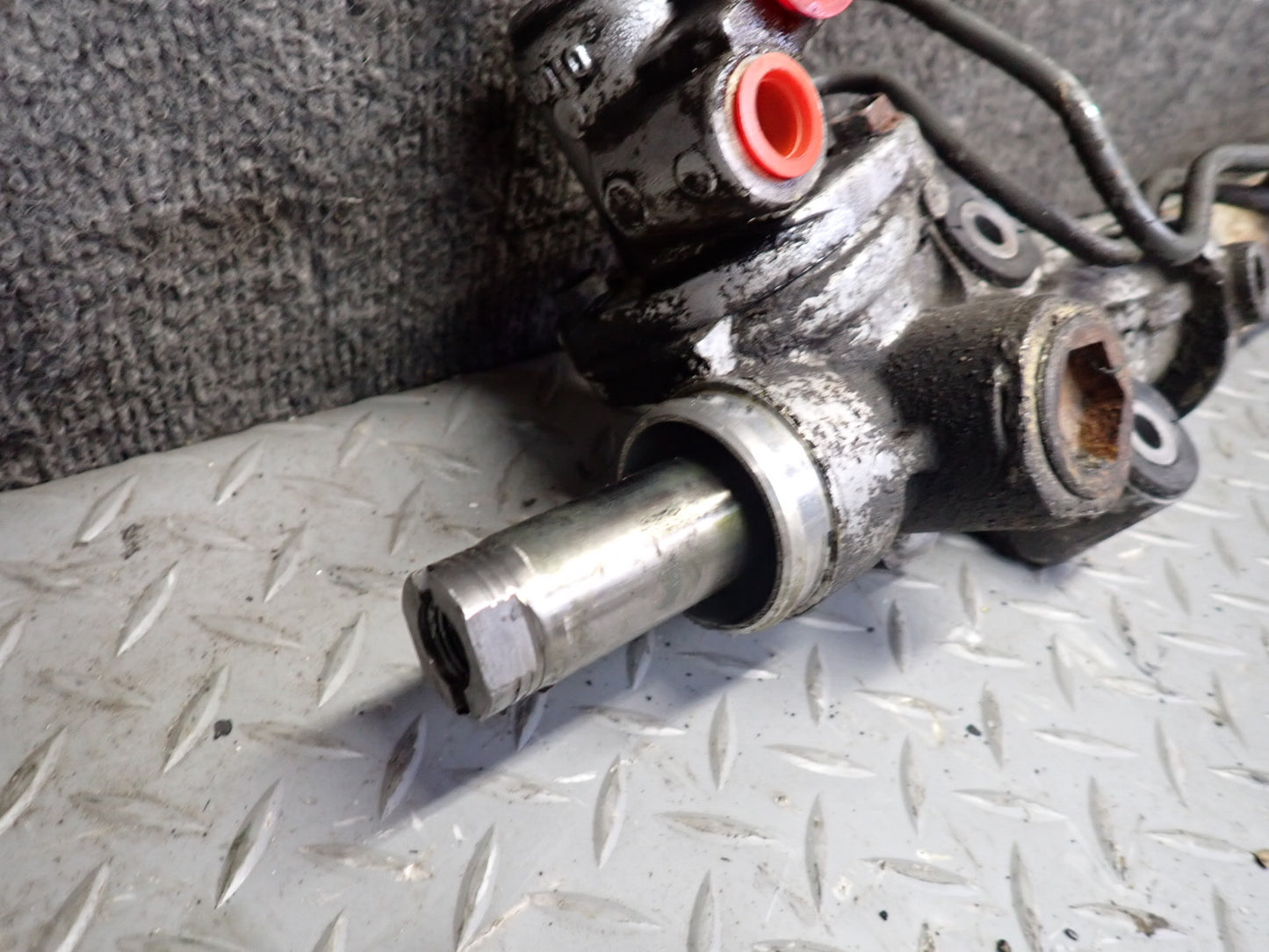 02-05 Lexus JCE10L IS300 Power Steering Rack & Pinion 130K Miles OEM
