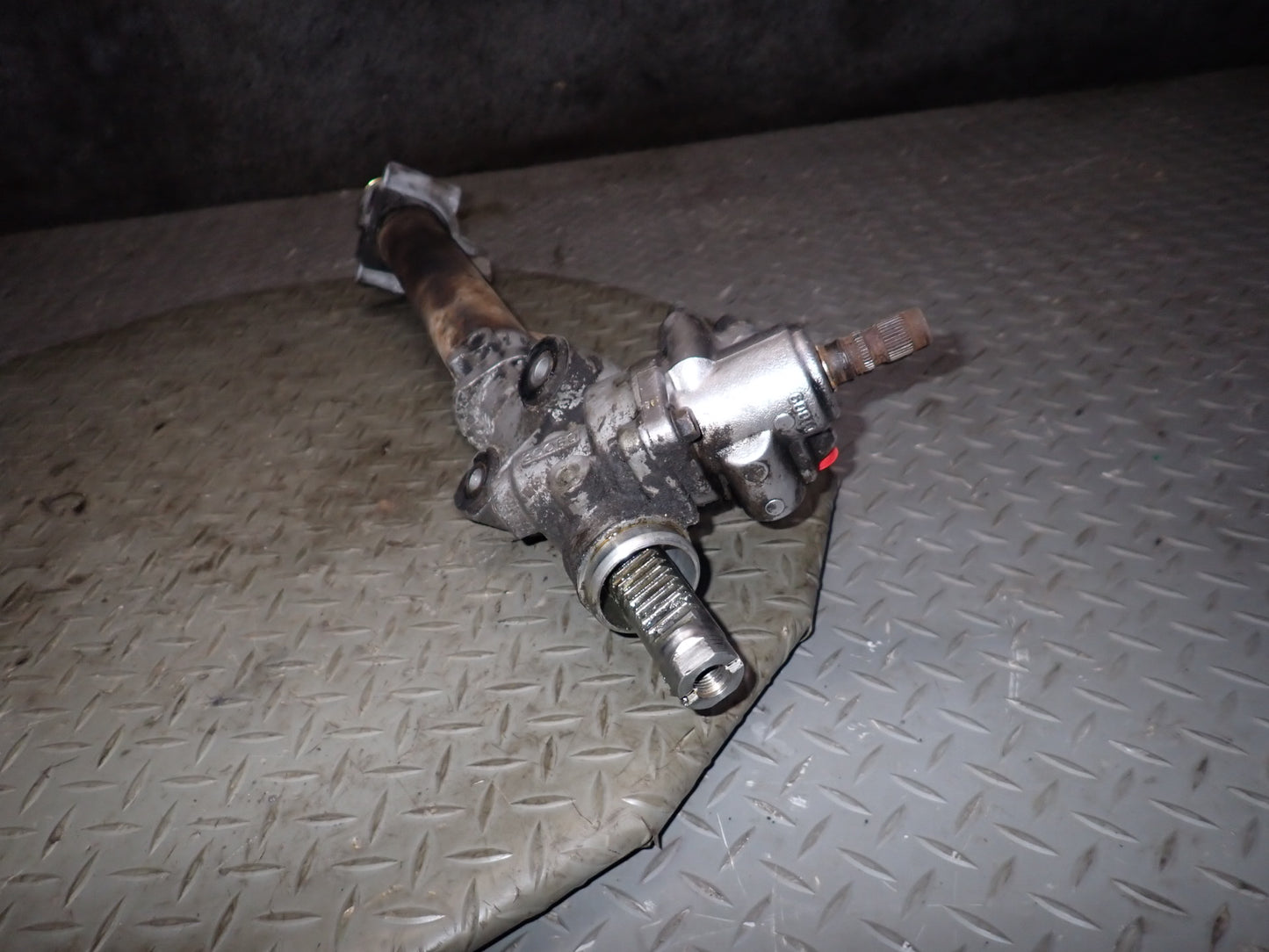 02-05 Lexus JCE10L IS300 Power Steering Rack & Pinion 130K Miles OEM