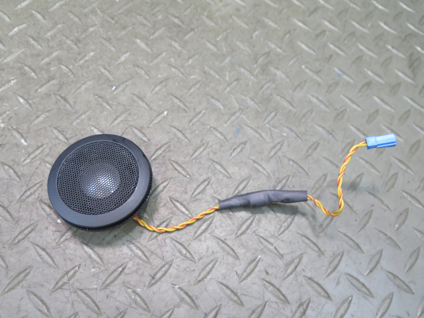 2006-2010 BMW E64 E63 M6 Rear Left & Right TOP Hi-fi Audio Tweeter Speaker Set