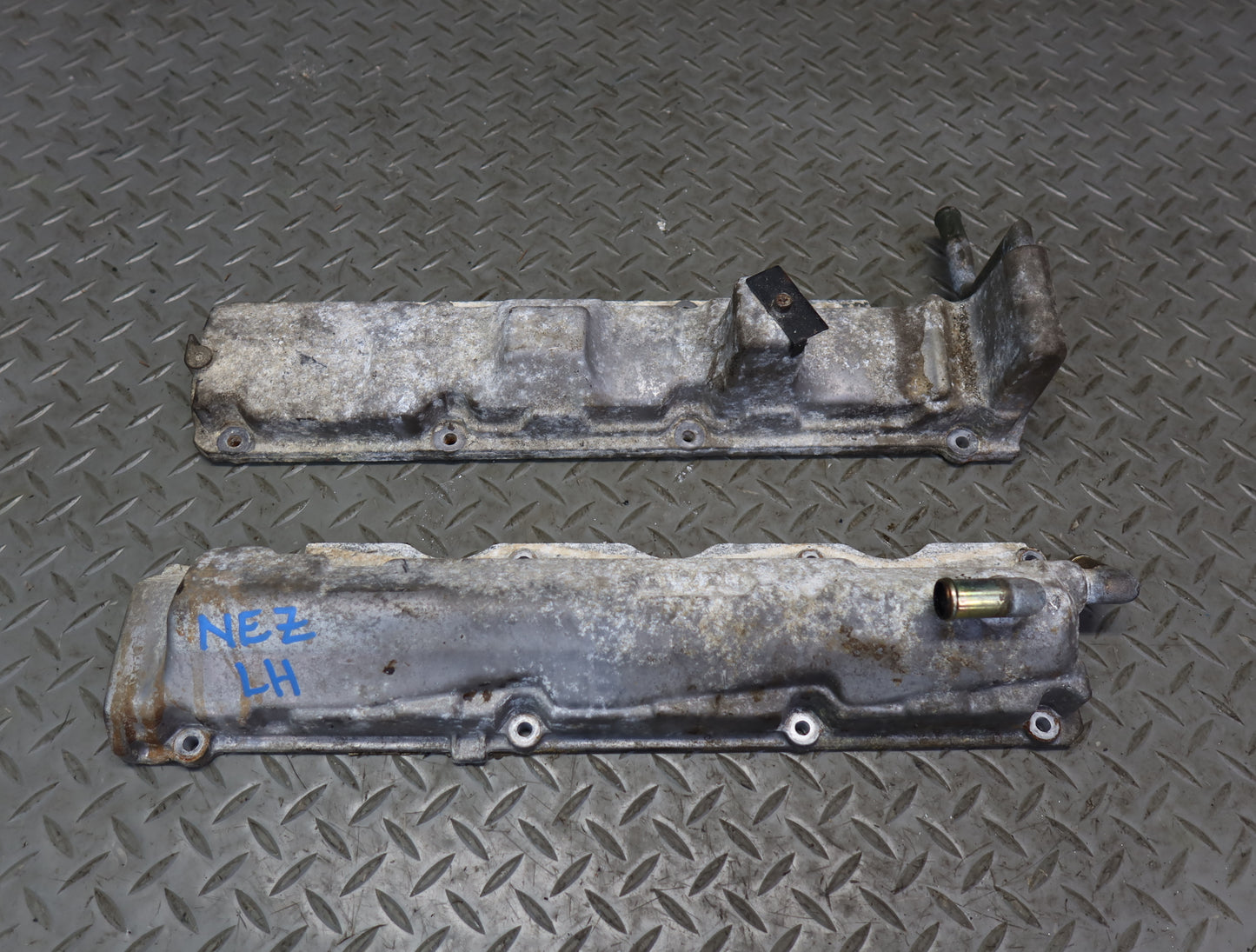 90-96 Nissan Z32 300ZX NA VG30DE Engine Motor Cylinder Head Valve Cover Set