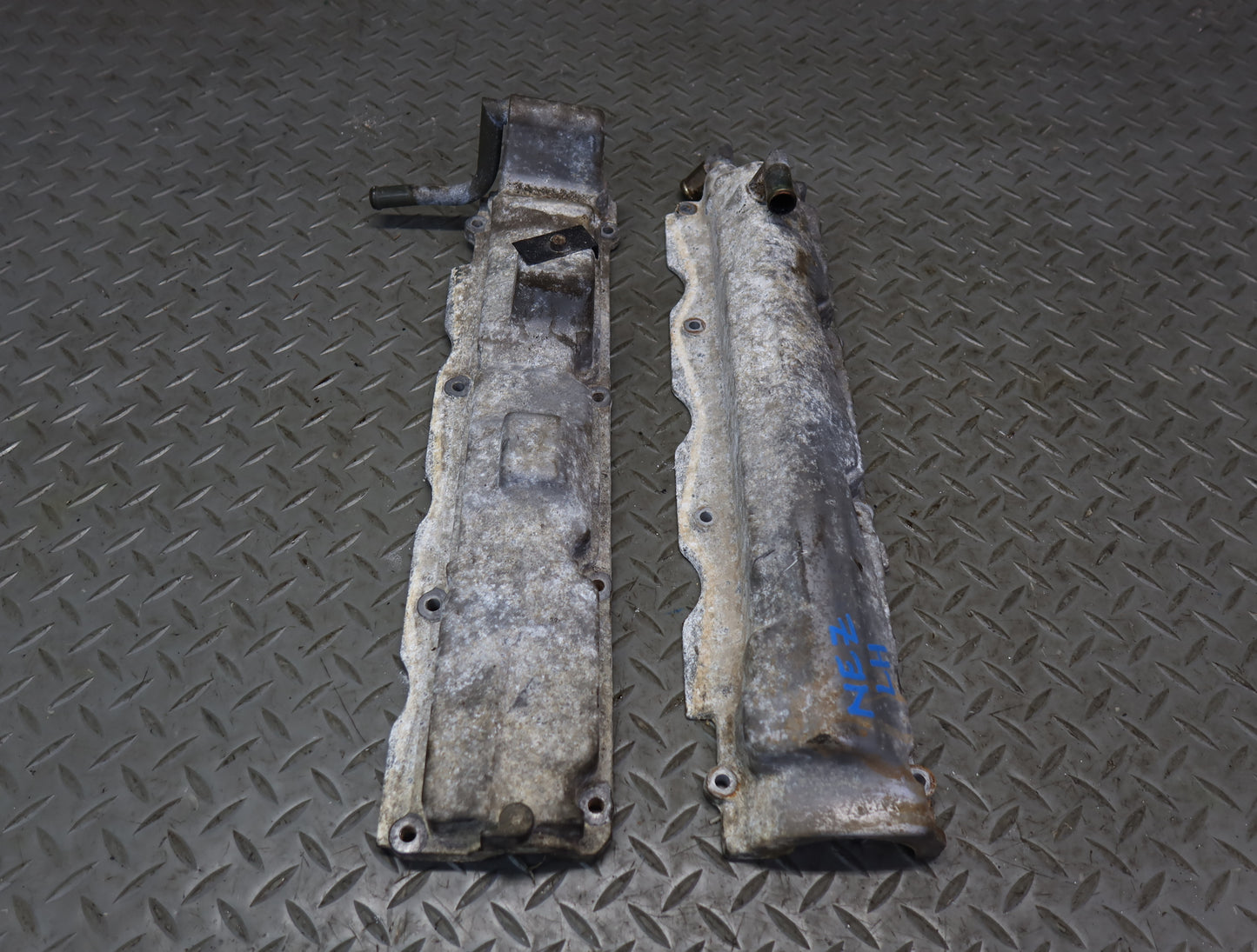 90-96 Nissan Z32 300ZX NA VG30DE Engine Motor Cylinder Head Valve Cover Set