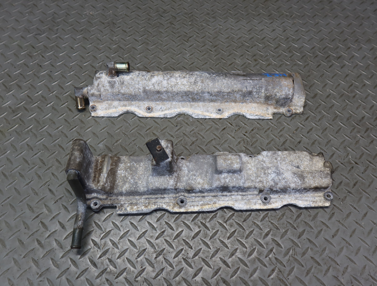 90-96 Nissan Z32 300ZX NA VG30DE Engine Motor Cylinder Head Valve Cover Set