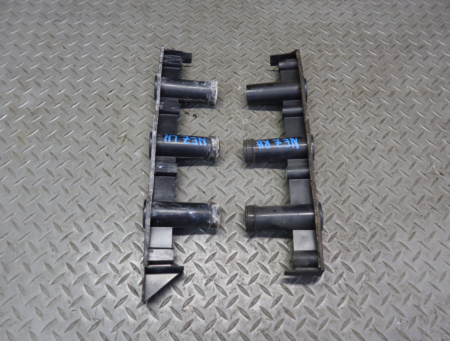 90-96 Nissan Z32 300ZX NA VG30DE Engine Motor Cylinder Head Valve Cover Set