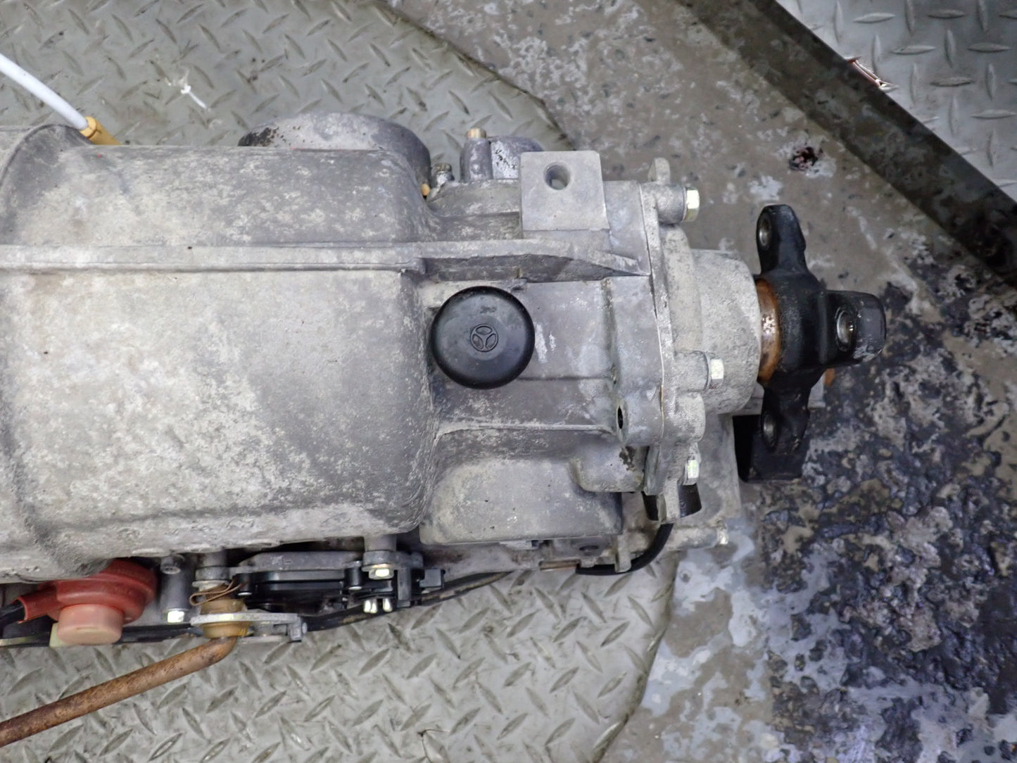 86-89 Mercedes R107 560SL M117 722.313 4SPEED A/T Automatic Transmission 86K OEM