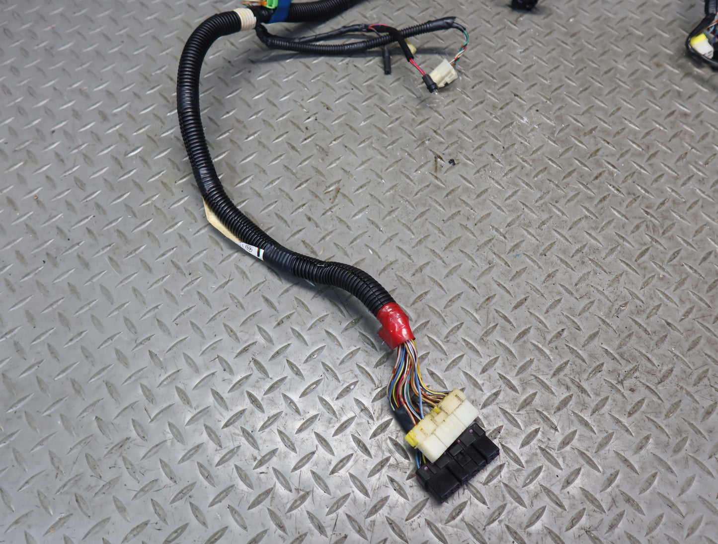85-87 Nissan Z31 300ZX Dash Instrument Panel Wire Wiring Harness 24013-19P06 OEM