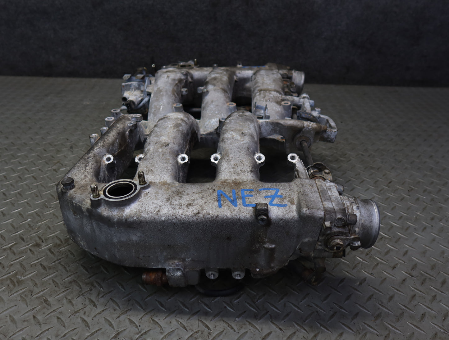 90-96 Nissan Z32 300ZX NA VG30DE Upper Intake Manifold w Idle Control Valve OEM