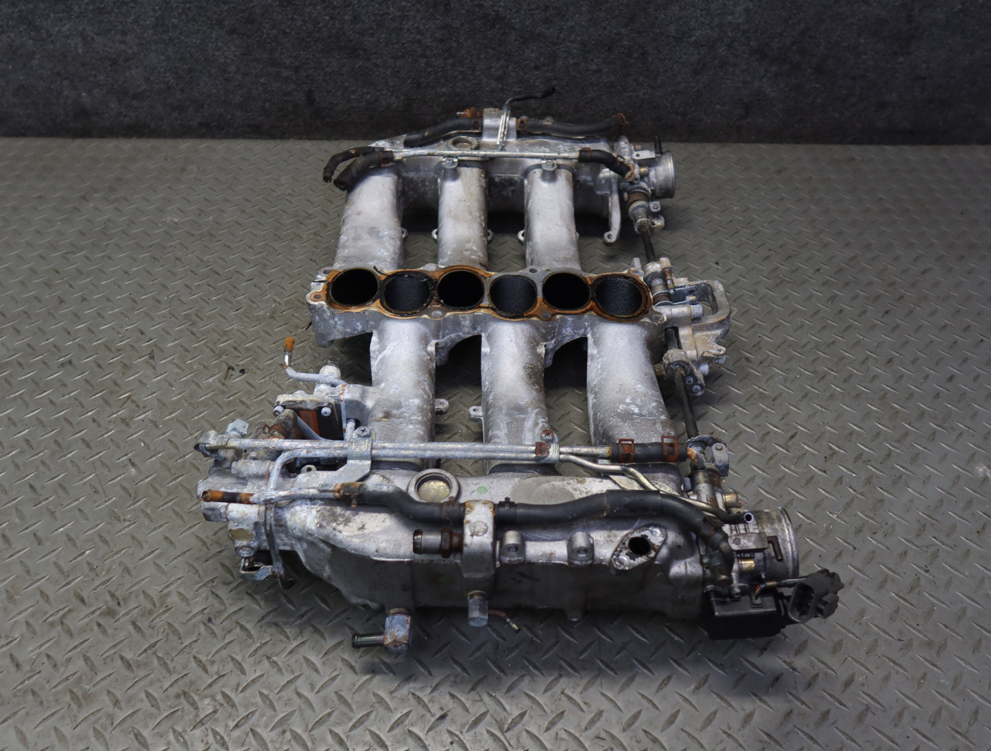 90-96 Nissan Z32 300ZX NA VG30DE Upper Intake Manifold w Idle Control Valve OEM