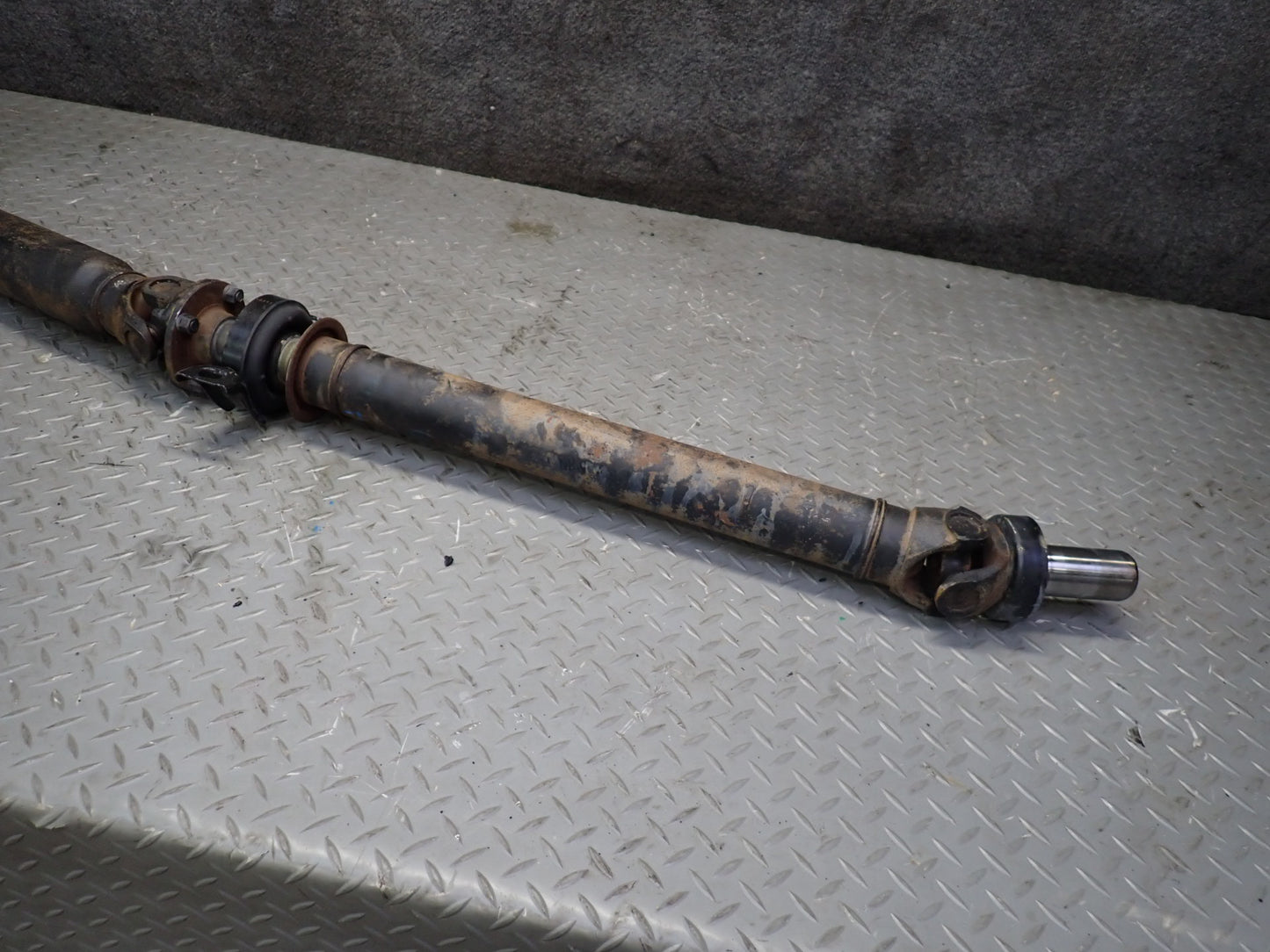 99-01 Toyota Crown JZS175 RWD A/T Automatic Rear Drive Shaft Driveshaft 51K OEM