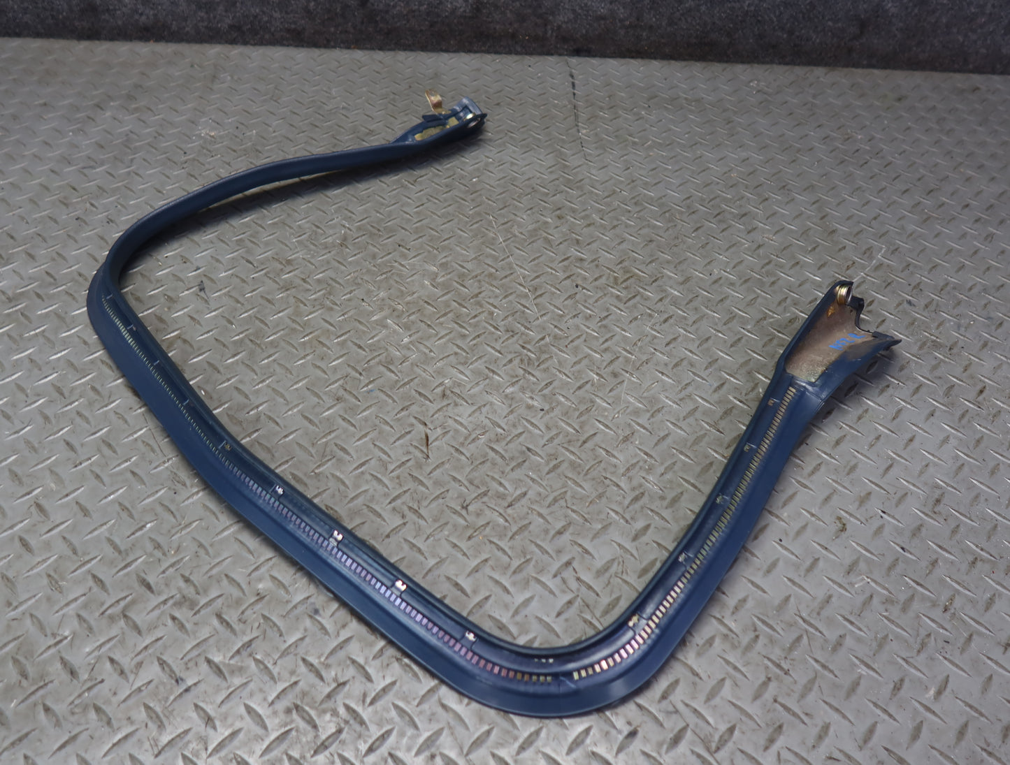 85-89 Nissan Z31 300ZX 2+0 Set of 2 Left & Right T-top Roof Rubber Seal OEM