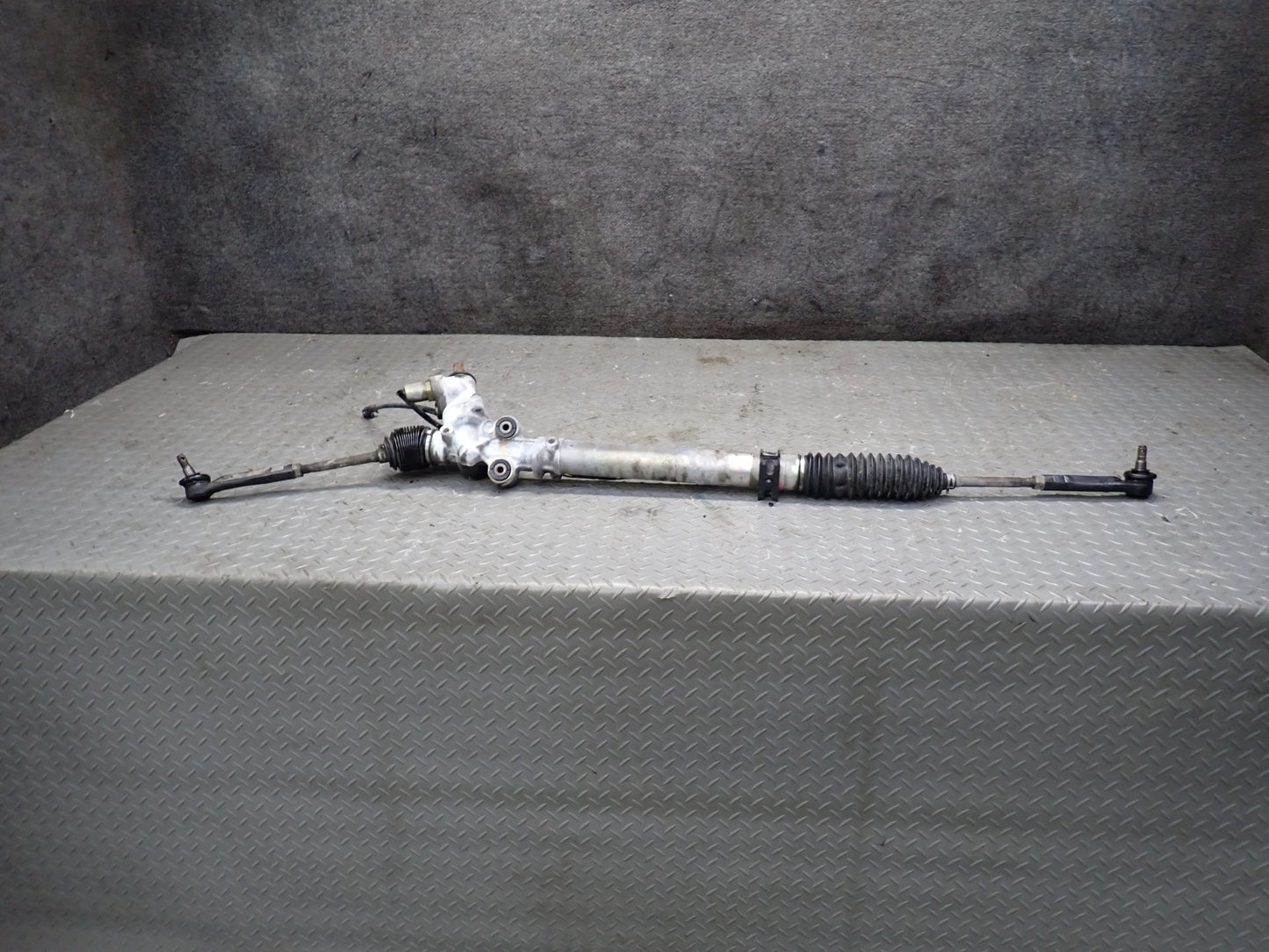 99-01 Toyota Crown JZS175 RHD Power Steering Rack & Pinion 51K Miles OEM