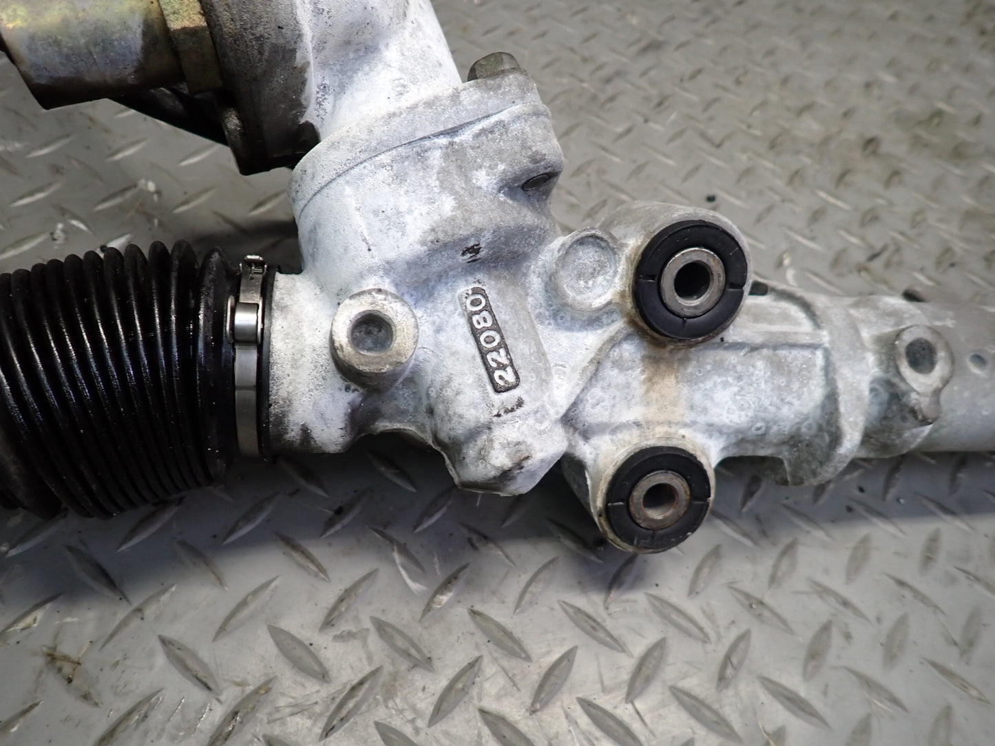 99-01 Toyota Crown JZS175 RHD Power Steering Rack & Pinion 51K Miles OEM