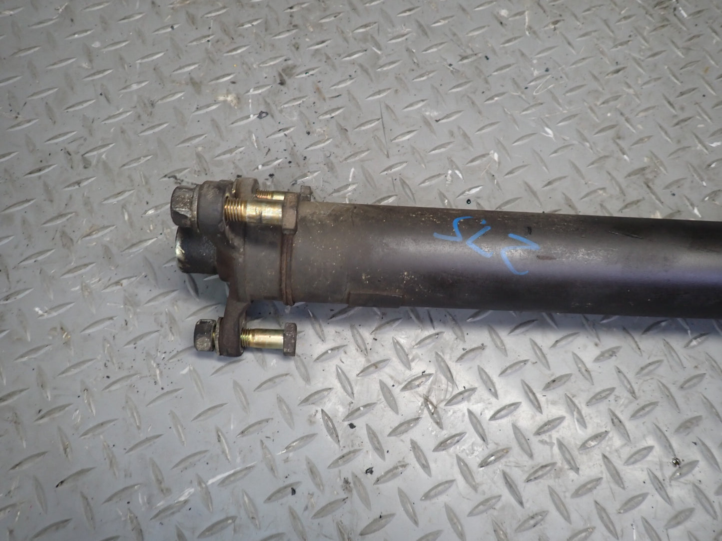 86-89 Mercedes R107 560SL M117 A/T Rear Drive Shaft Driveshaft 86K OEM