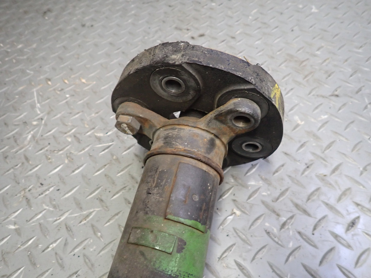 86-89 Mercedes R107 560SL M117 A/T Rear Drive Shaft Driveshaft 86K OEM