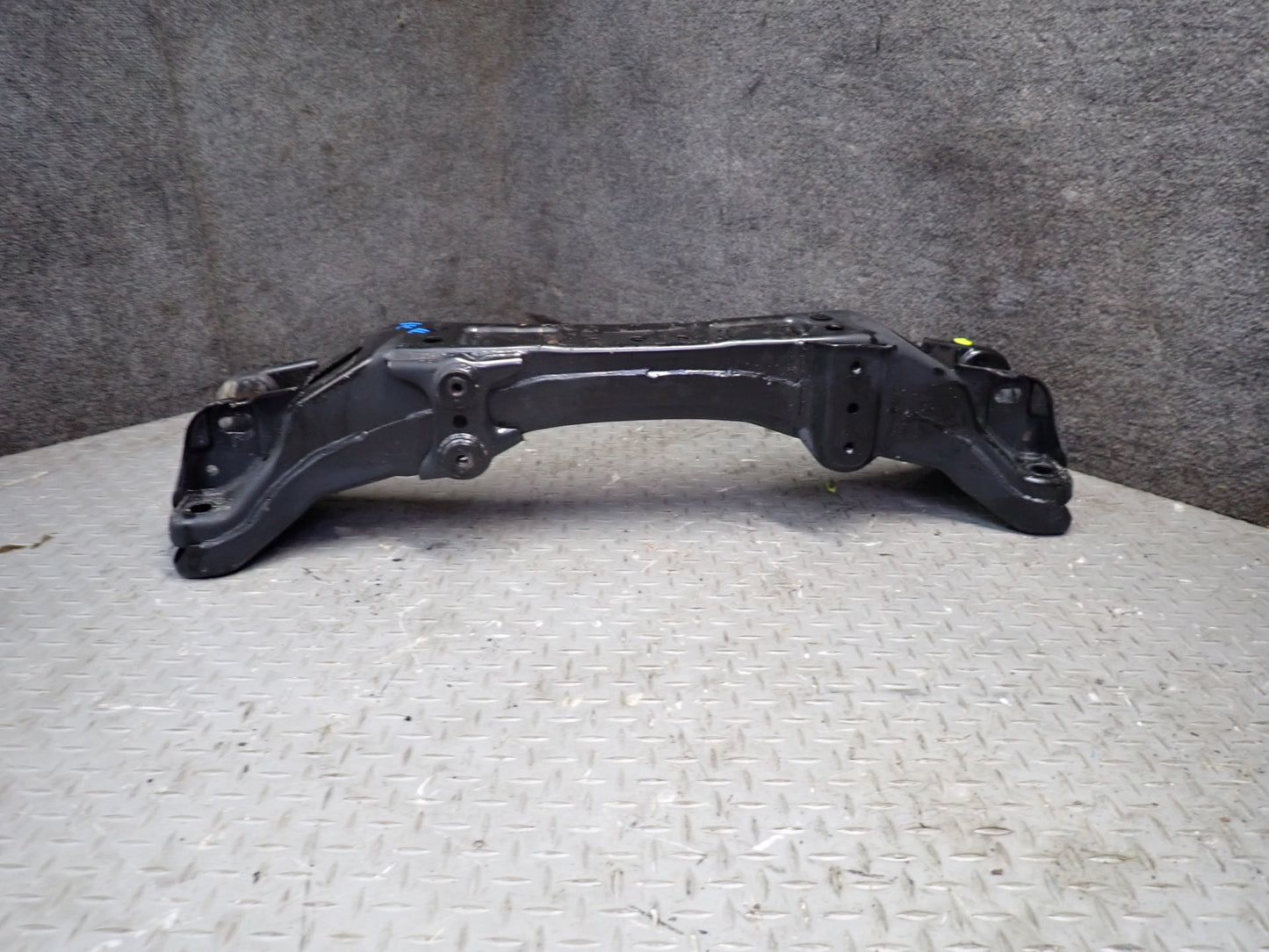 99-01 Toyota Crown JZS175 Front Suspension Subframe Crossmember Cradle 51K OEM