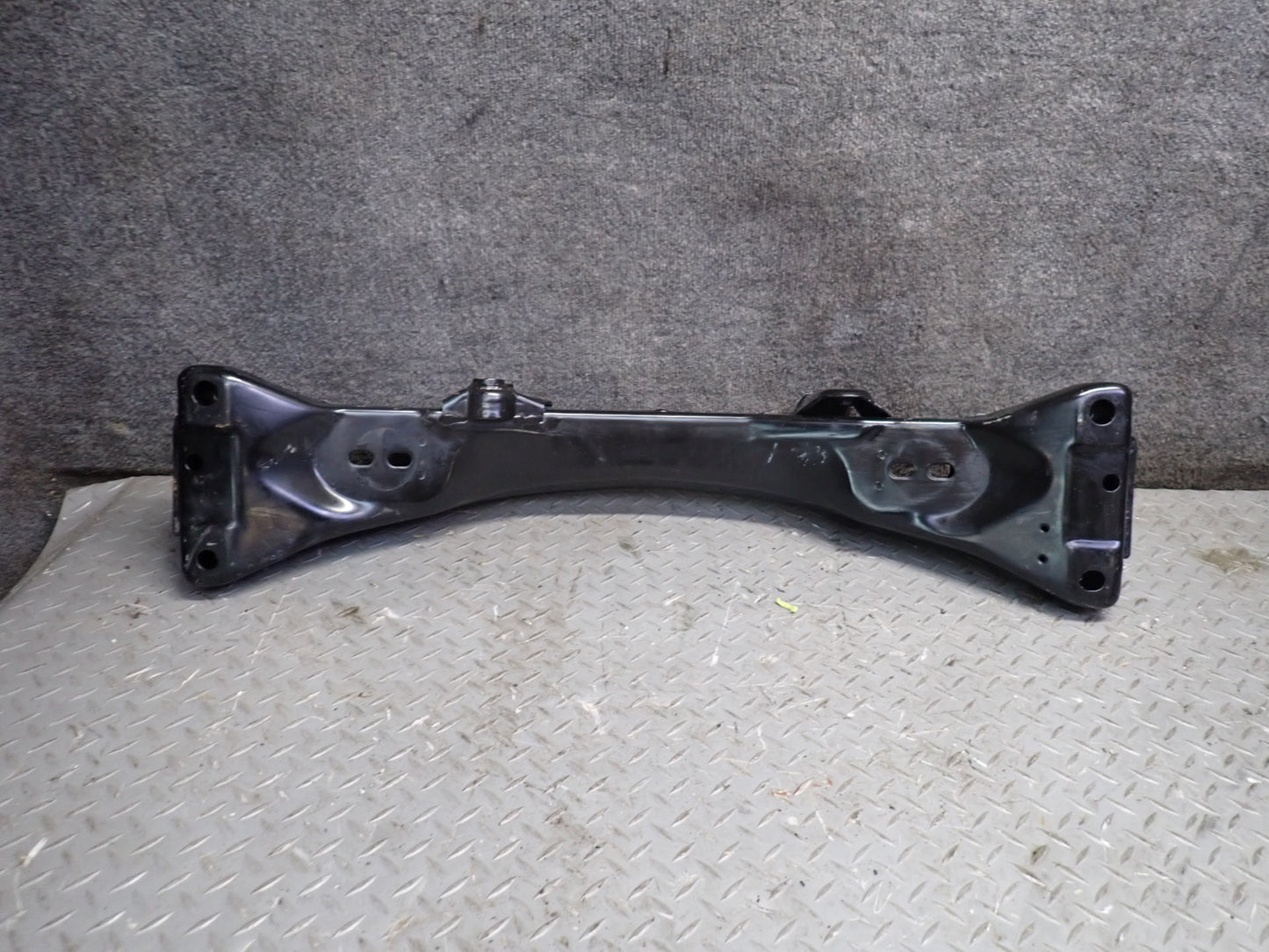 99-01 Toyota Crown JZS175 Front Suspension Subframe Crossmember Cradle 51K OEM