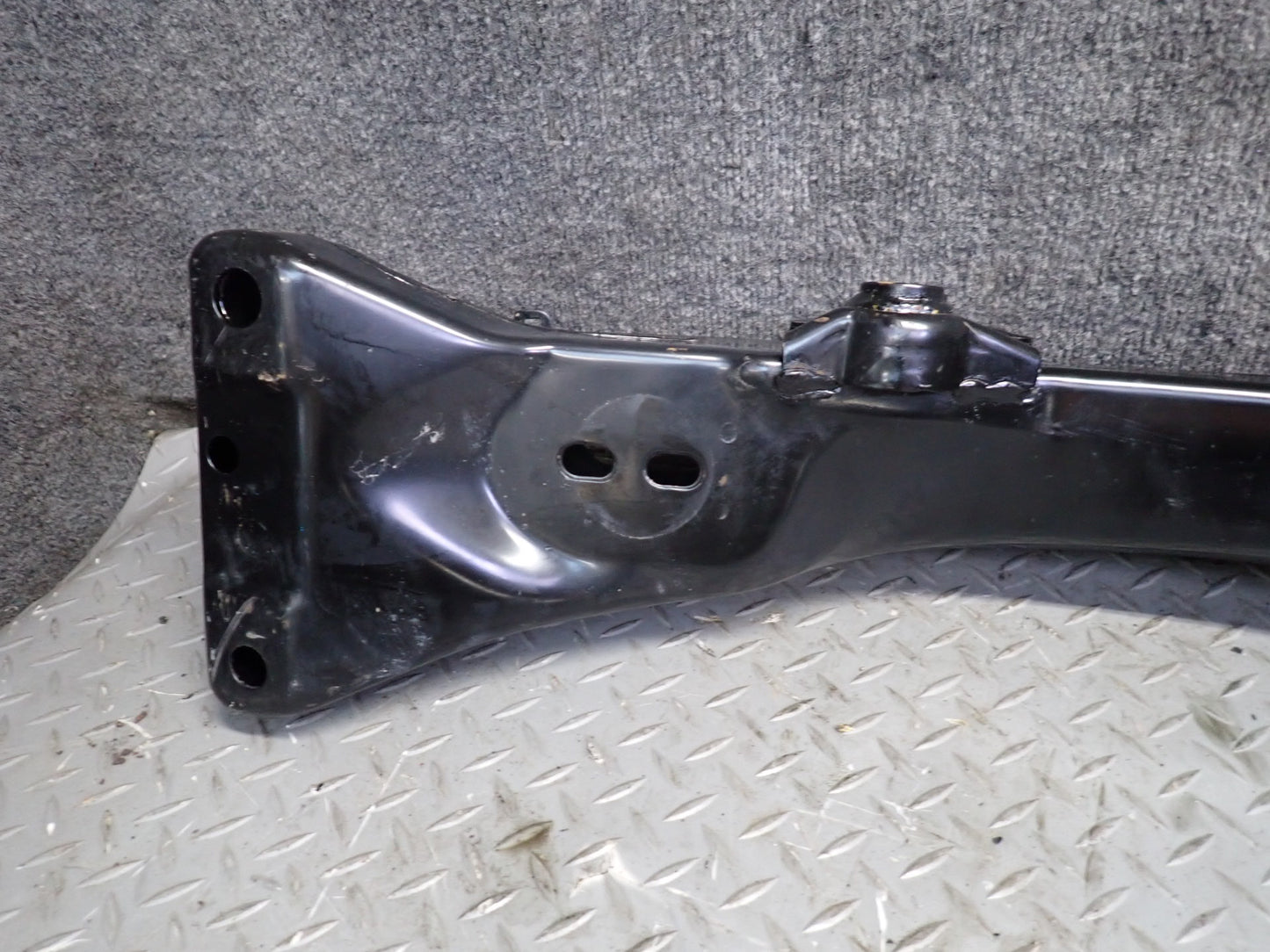 99-01 Toyota Crown JZS175 Front Suspension Subframe Crossmember Cradle 51K OEM