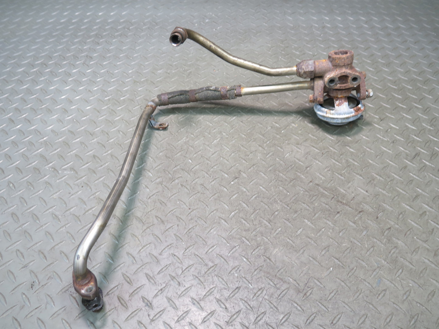 90-96 Nissan Z32 300ZX VG30DE NA Set of 2 EGR Pipe Tube w Valve OEM