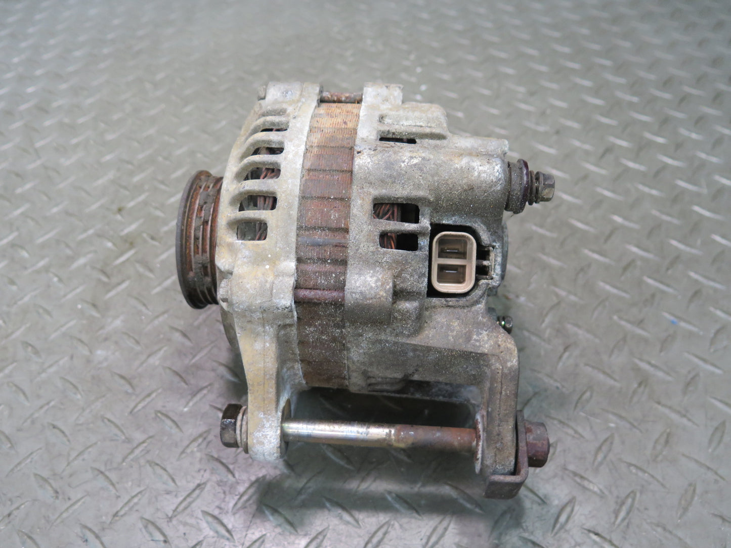 90-93 Nissan 300ZX Z32 VG30DE NA Engine Alternator Generator 90A 23100-31P10 OEM