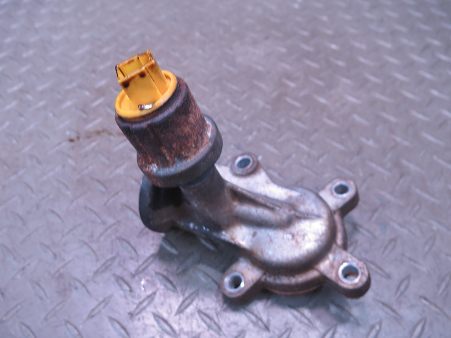 90-96 Nissan Z32 300Z VG30DE Engine Oil Filter Housing OEM