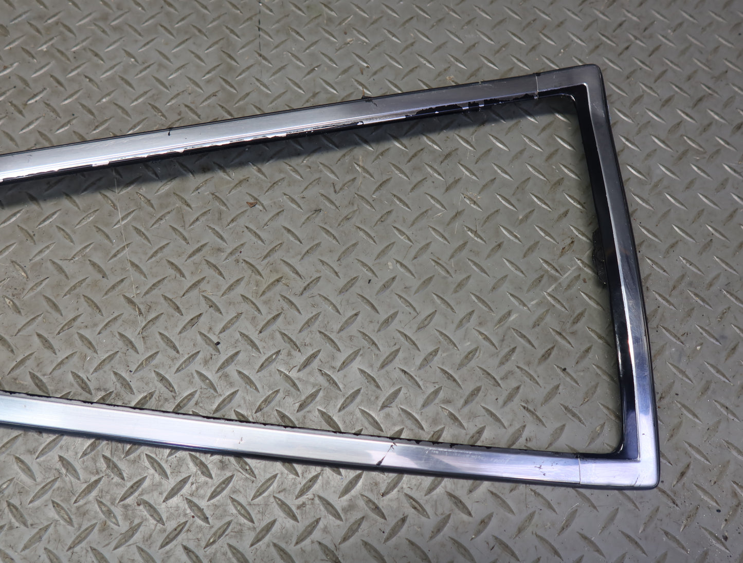 84-89 Nissan Z31 300ZX 2+0 Set of 2 Rear Quarter Window Trim Molding Panel OEM
