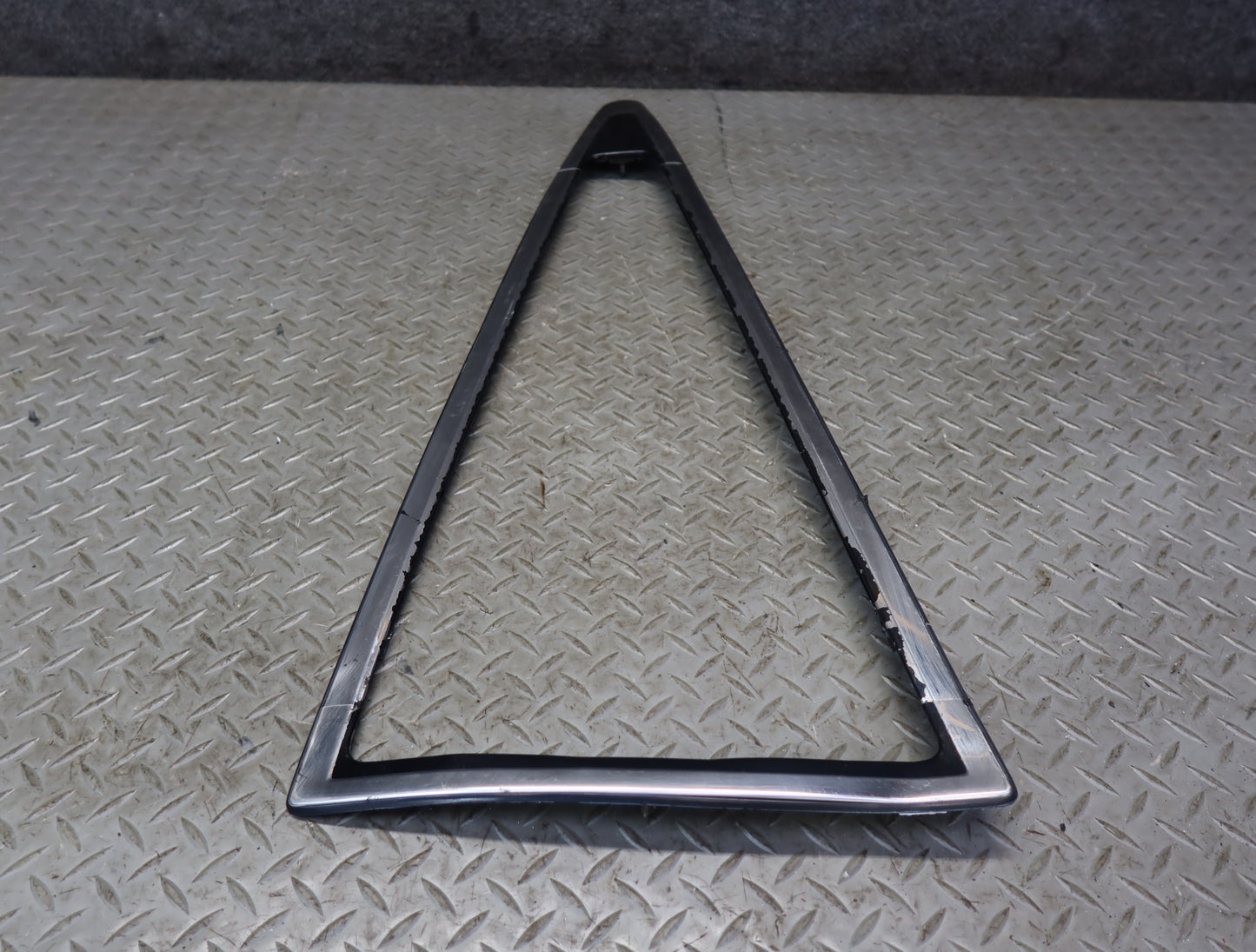 84-89 Nissan Z31 300ZX 2+0 Set of 2 Rear Quarter Window Trim Molding Panel OEM