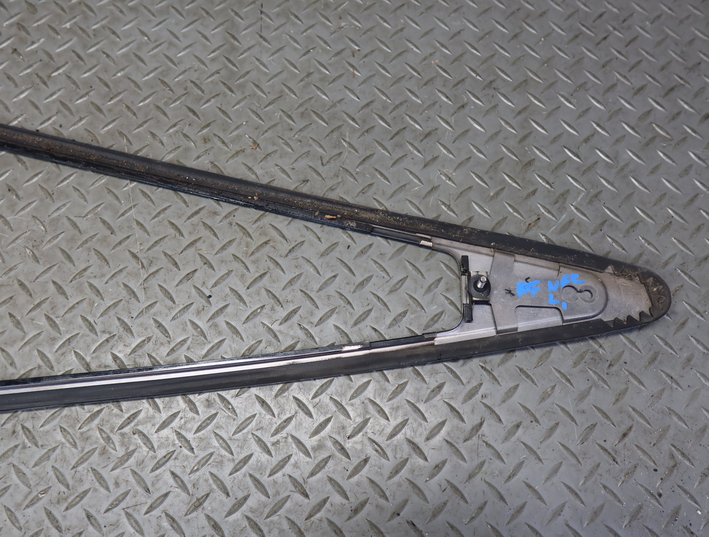 84-89 Nissan Z31 300ZX 2+0 Set of 2 Rear Quarter Window Trim Molding Panel OEM