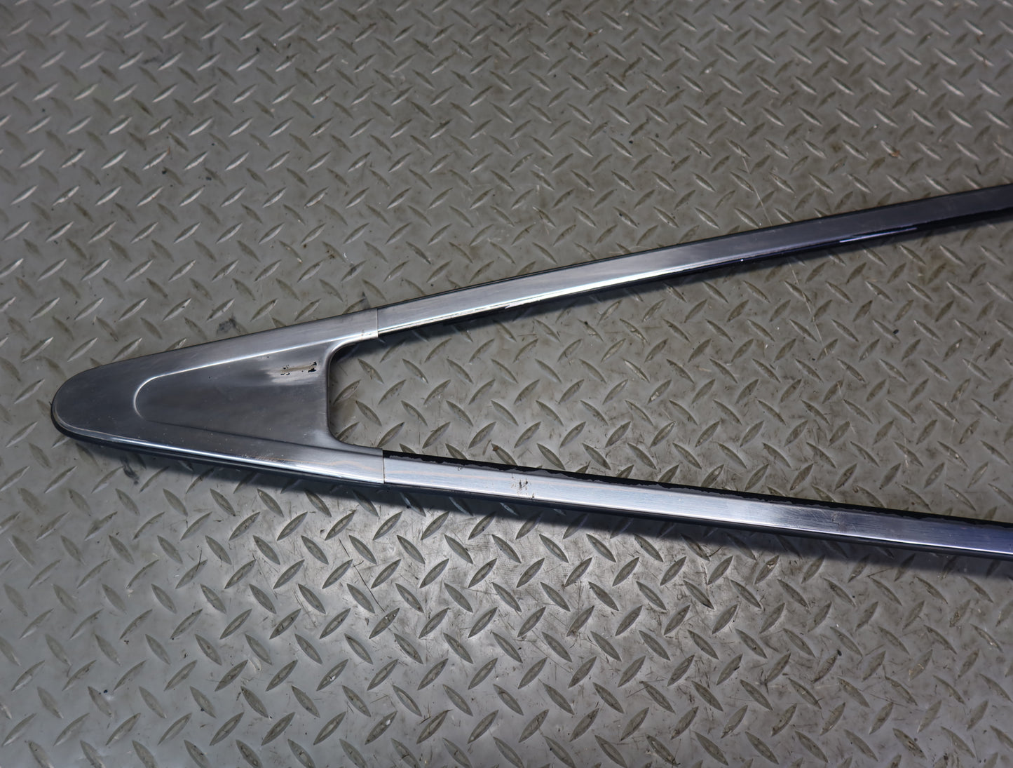 84-89 Nissan Z31 300ZX 2+0 Set of 2 Rear Quarter Window Trim Molding Panel OEM