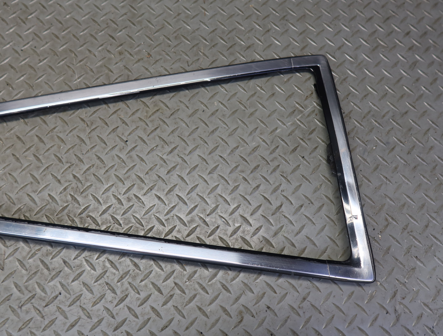 84-89 Nissan Z31 300ZX 2+0 Set of 2 Rear Quarter Window Trim Molding Panel OEM