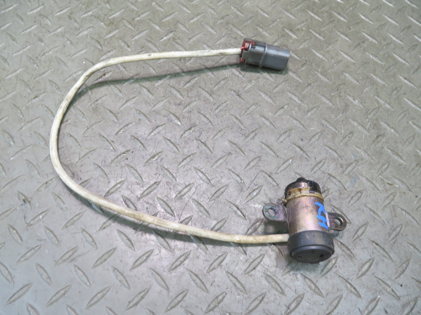 90-96 Nissan Z32 300ZX VG30DE Set of 2 N-vtc Camshaft Solenoid Actuator OEM