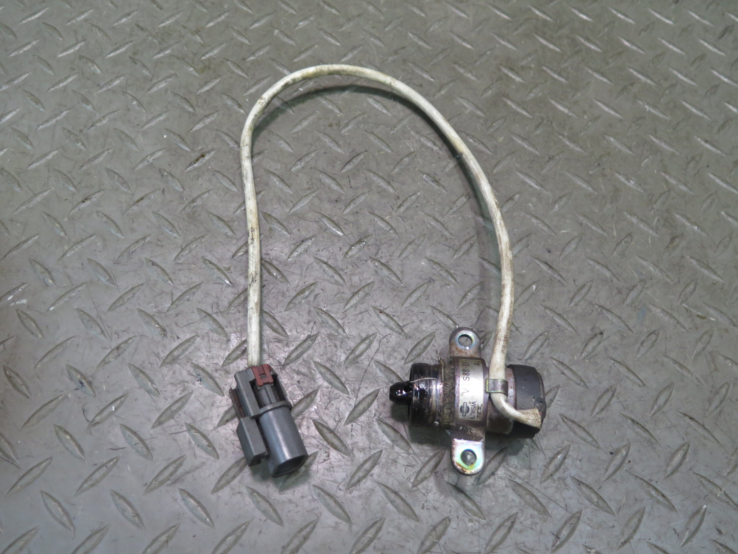 90-96 Nissan Z32 300ZX VG30DE Set of 2 N-vtc Camshaft Solenoid Actuator OEM