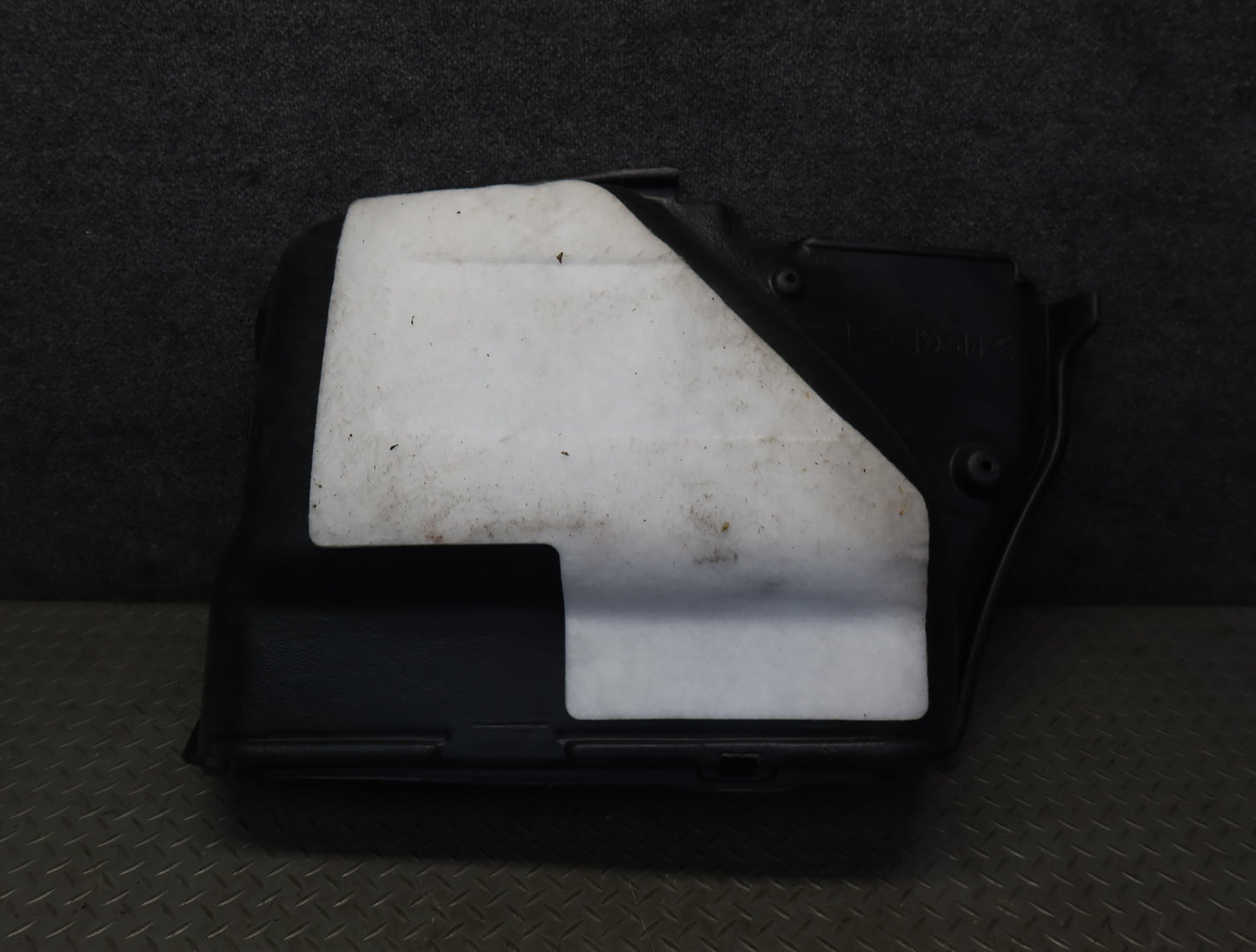 99-01 Toyota Crown JZS175 Rear Right Trunk Carpet Liner Trim Cover Panel OEM