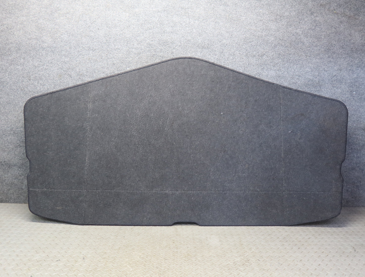 99-01 Toyota Crown JZS175 Sedan Rear Trunk Floor MAT Carpet Cover Black OEM