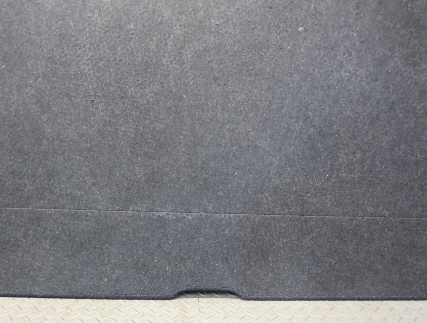 99-01 Toyota Crown JZS175 Sedan Rear Trunk Floor MAT Carpet Cover Black OEM