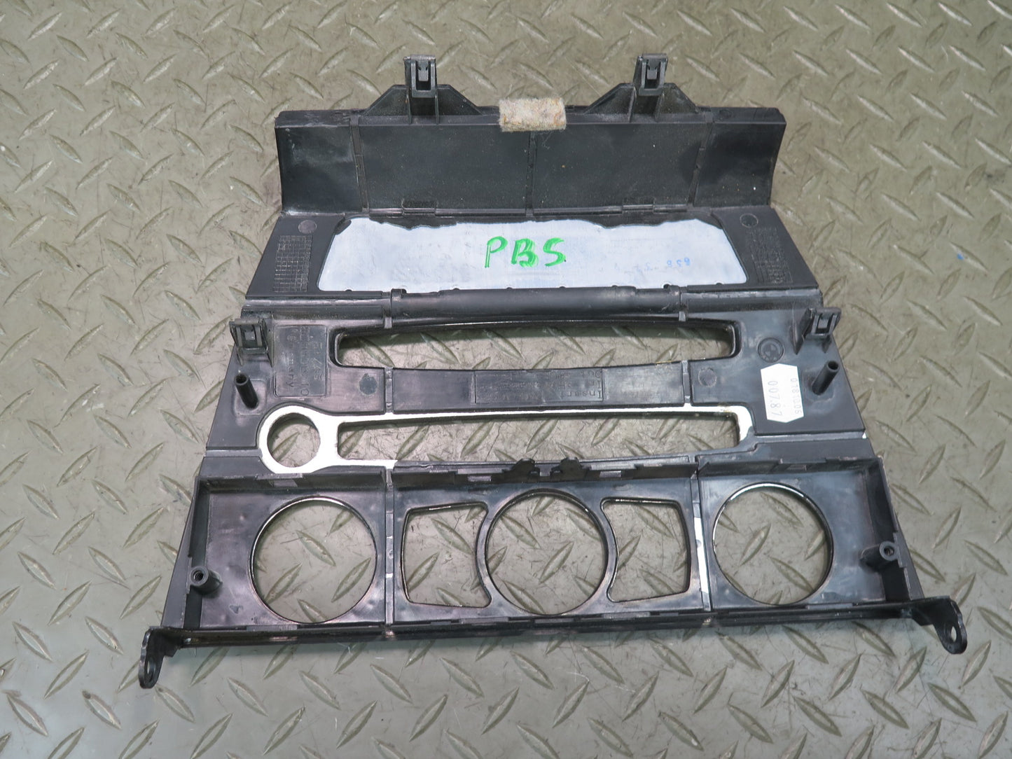 06-10 BMW E63 E64 M6 Dash Console Interior Carbon Fiber Trim Bezel Panel Set