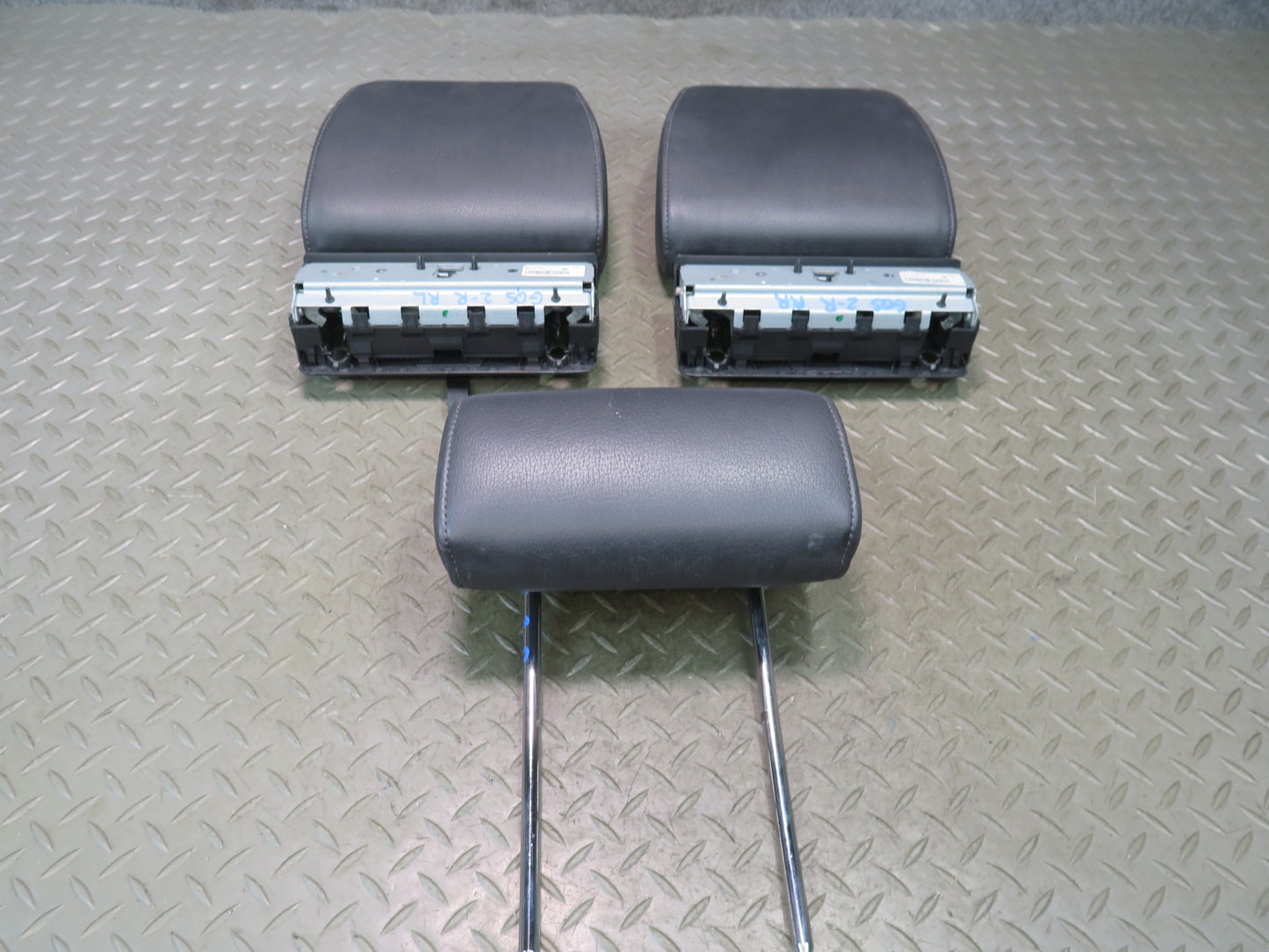 07-15 Audi 4L Q7 Set of 3 Rear Second 2ND ROW Seat Leather Headrest Black OEM