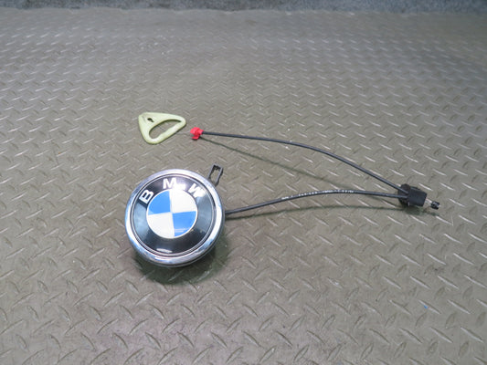 2006-2010 BMW E63 E64 M6 Rear Trunk Lid Open Release Handle w Emblem 7061327