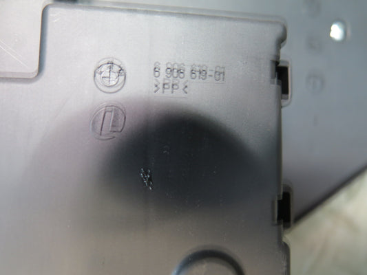 2006-2010 BMW E64 E63 M6 Rear Trunk Power Distribution Fuse Relay Box 6906619