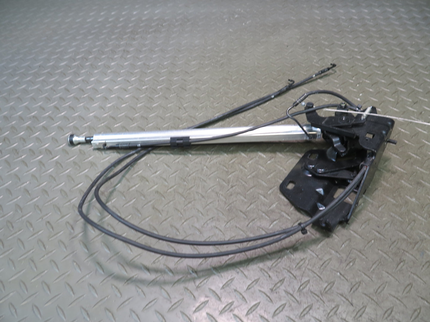 2006-2010 BMW E64 M6 Convertible TOP Roof Left & Right Lock Latch Cylinder Set